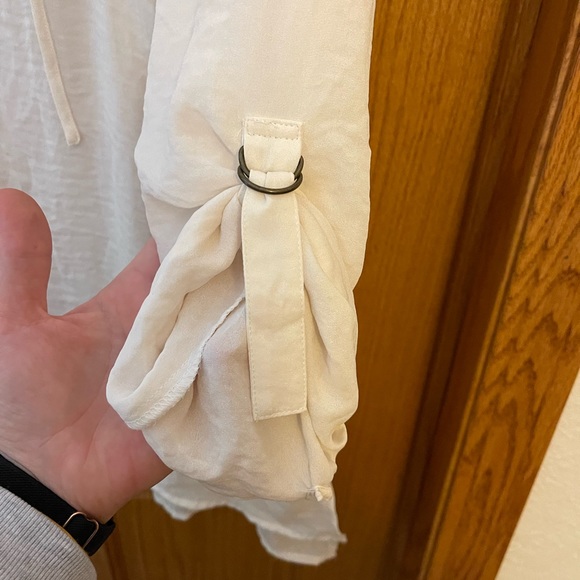 Cream Tie Front Shirt - size XL - Picture 5 of 7